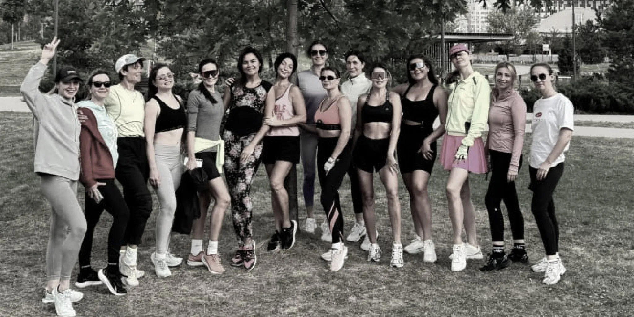 Сегодня в нашей рубрике #fitbombladies мы поговорили с Кристиной Оглоблиной о ритме, стиле и дружбе в движении 